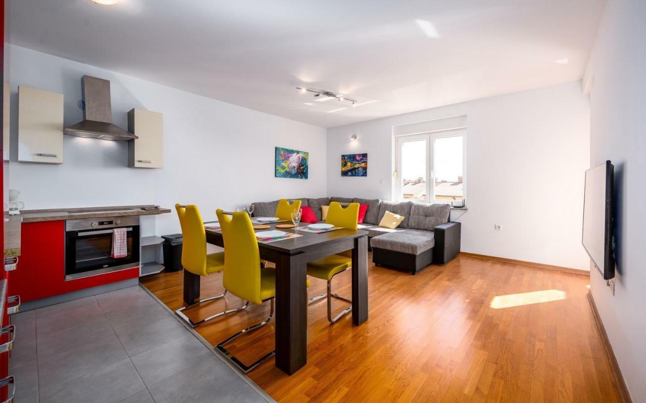 Laura House With Apartment Umag Exterior foto